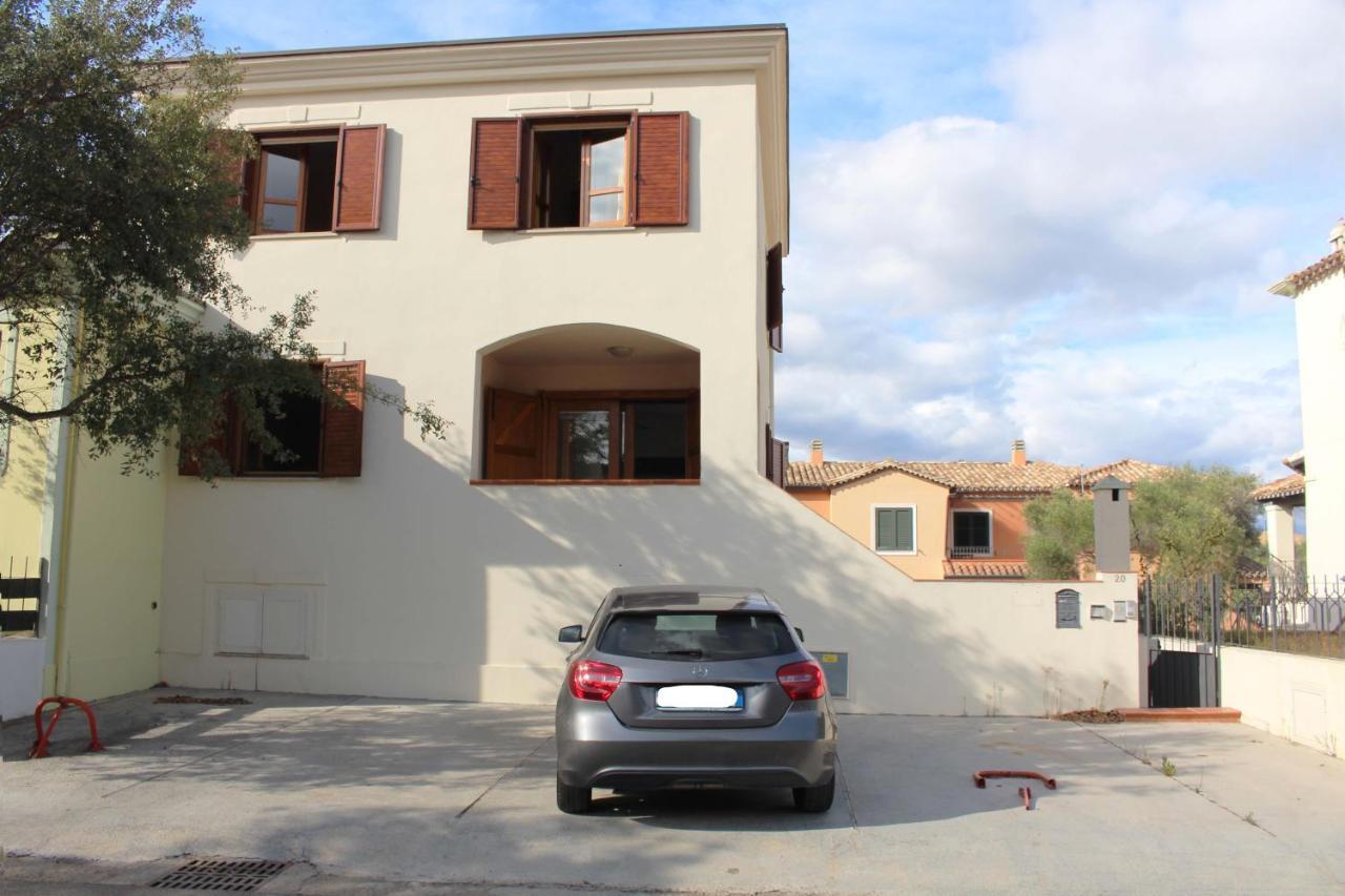 Casa A Due Passi Dal Mare Apartment Arbatax Luaran gambar
